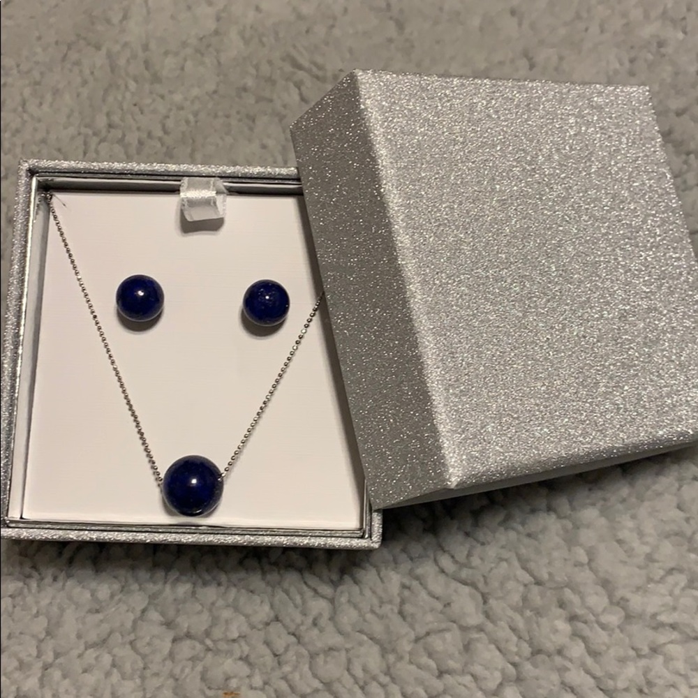 Blue iridescent faux pearl set
